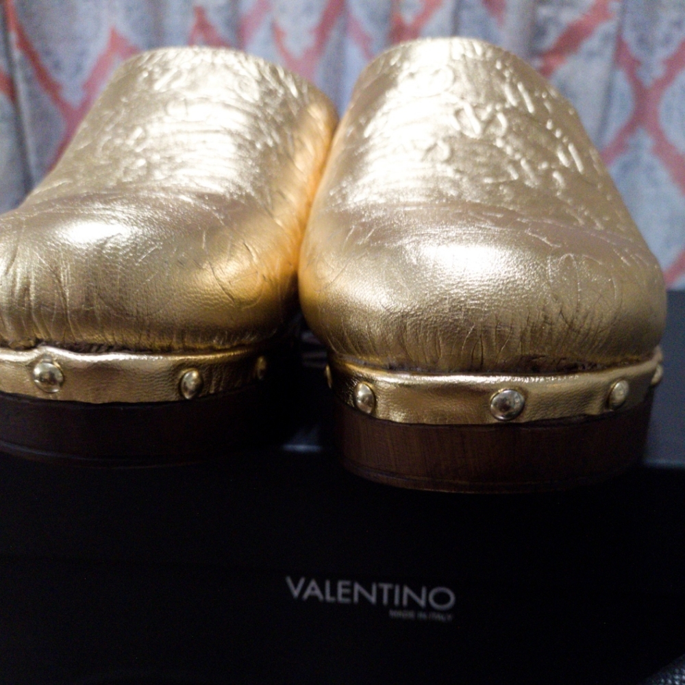 NWB Valentino Clogs😍🥰 Super Adorable - Picture 9 of 15